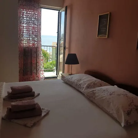 Apartments Pero Podgora Exterior photo